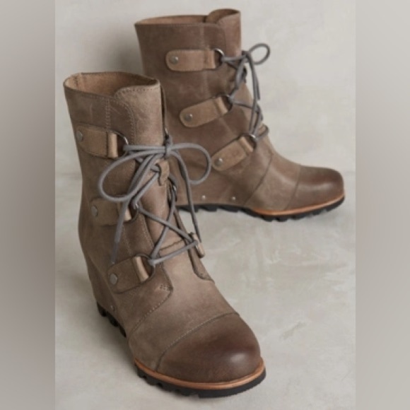 SOREL Joan of Arctic Wedge II Ankle Boots in Ash Brown Leather Sz. 8 - Picture 3 of 12